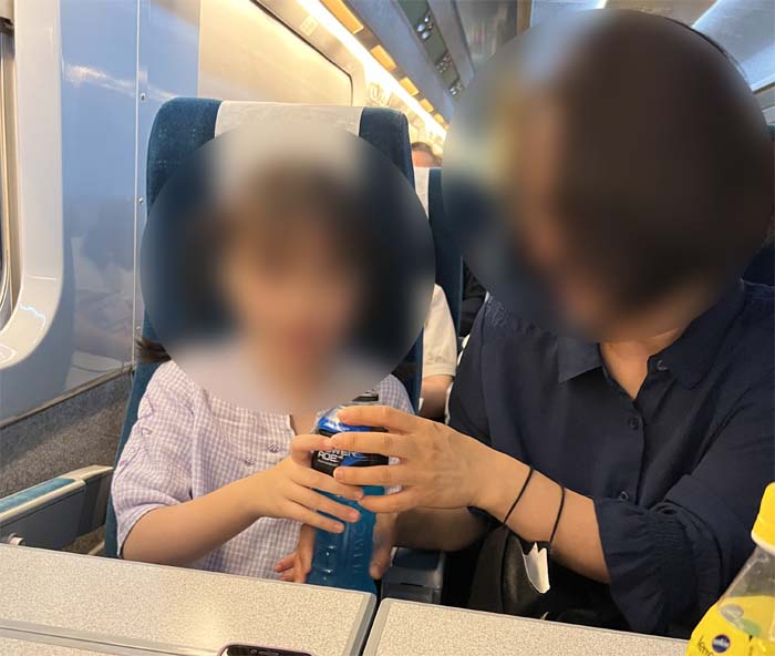 KTX 가족석 딸과 와이프